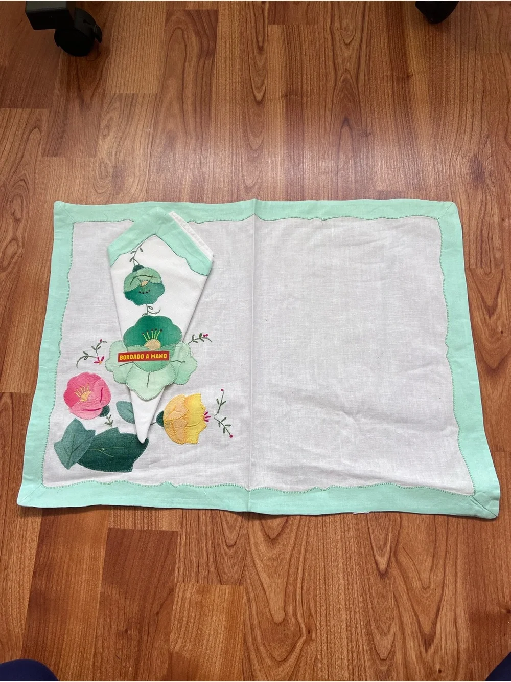 Vintage Mid-Century Hand Embroidered Placemats & Napkins (4) Madrid Spain NOS
